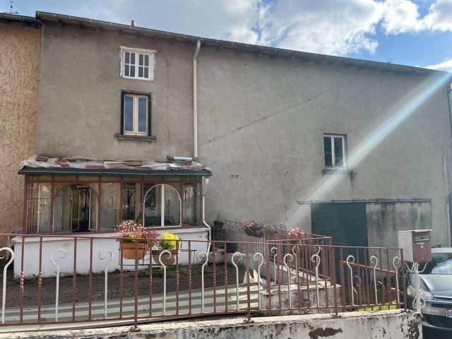 Maison vente à Cours-la-ville, Le Forêt