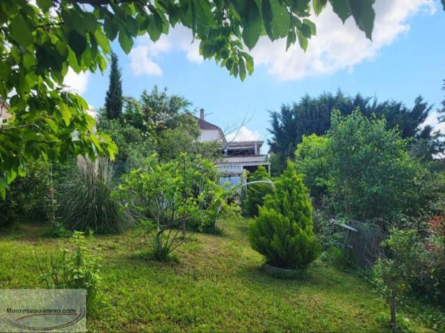 Maison vente à Bourg-en-Bresse, Saint-laurent-sur-saône