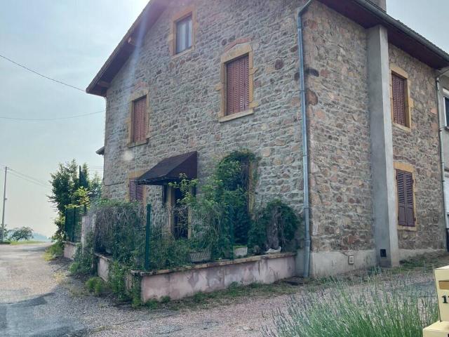 Maison vente à Cours-la-ville, Le Forêt