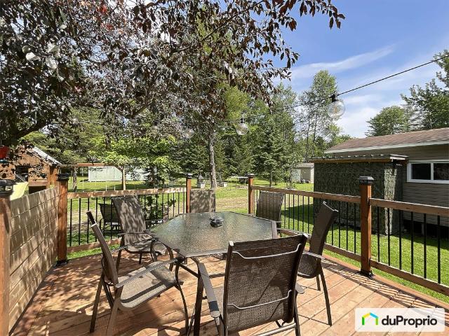 House for sale in Acton Vale