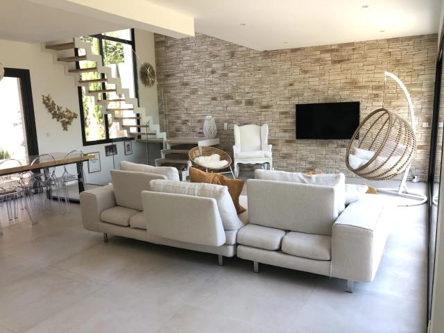 Maison vente à Saint-Germain-en-Laye, Le Mesnil-le-roi