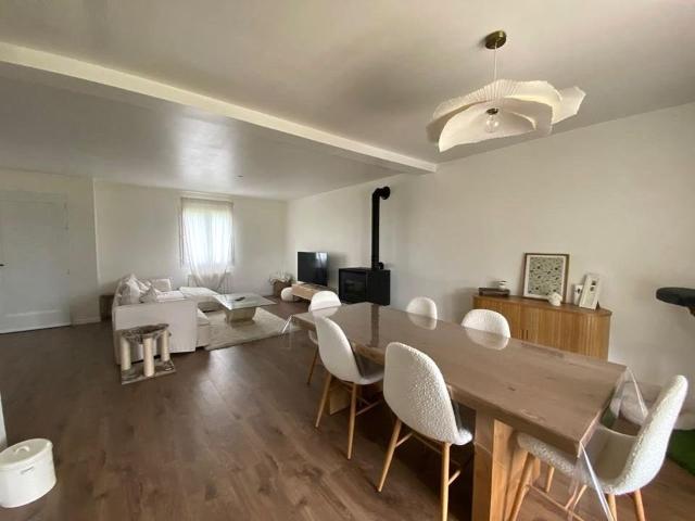 Maison location à Rochechouart, Saint-junien
