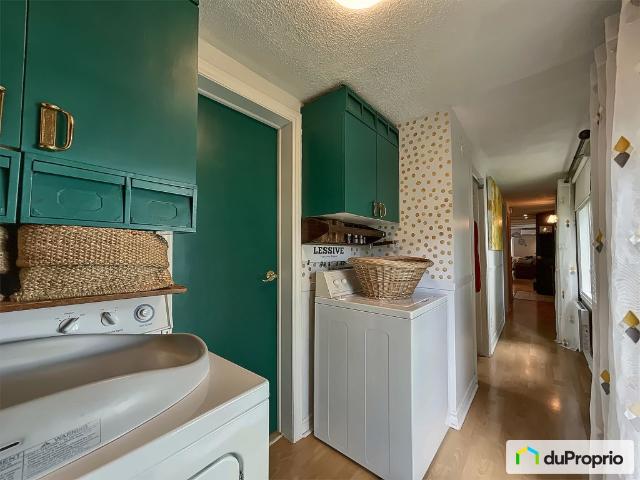 House for sale in Marieville