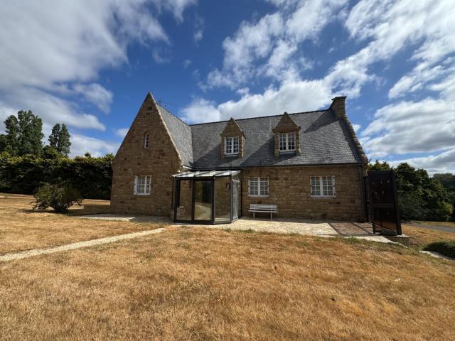 Maison vente à Kermenguy, Moëlan-sur-Mer