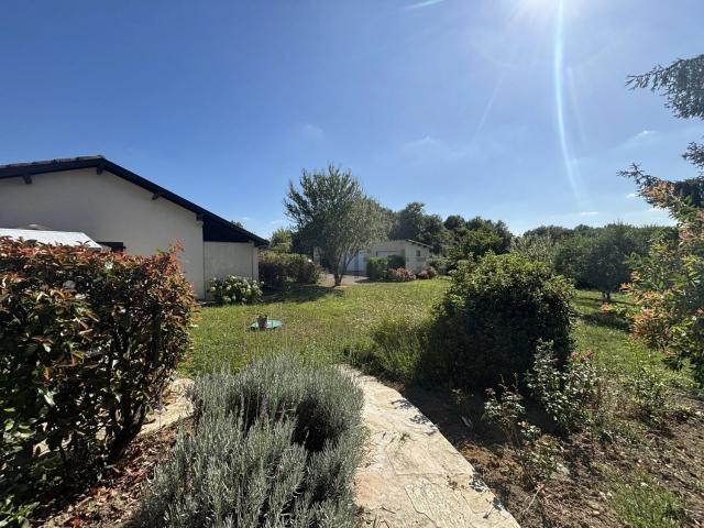 Maison vente à Momy, Pyrénées-Atlantiques
