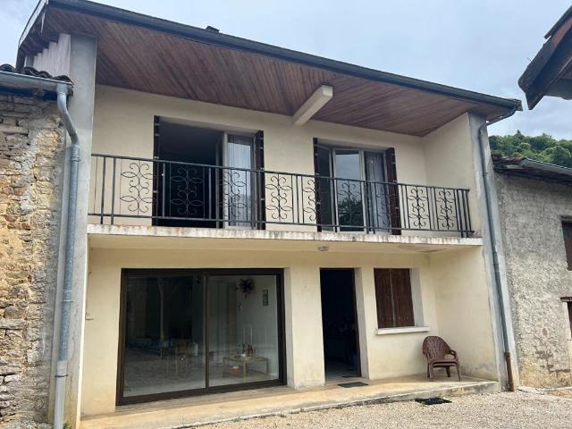 Maison vente à Montagna-le-Reconduit, Jura