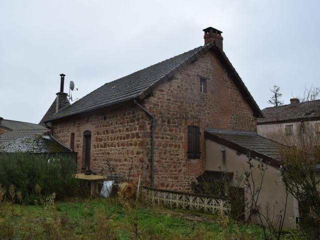 Maison vente à L'Amérique, Montaiguët-en-Forez