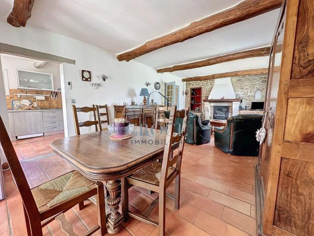 Maison vente à Montaren, Montaren-et-Saint-Médiers