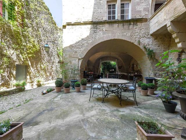 Maison vente à Montaren, Montaren-et-Saint-Médiers