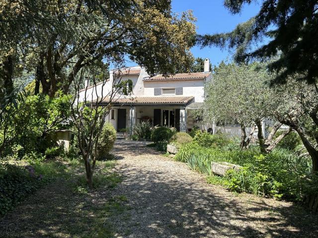 Maison vente à Montaren, Montaren-et-Saint-Médiers