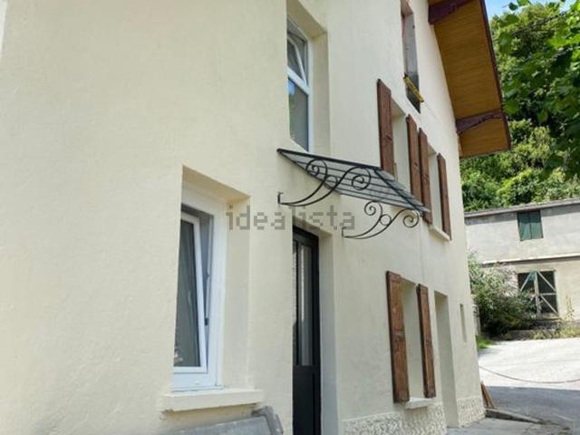 Maison location à Montchaboud, Isère