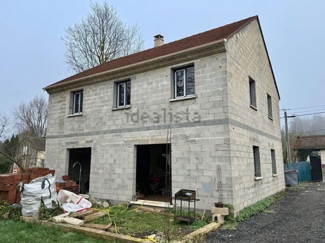 Maison vente à Fresneaux-Montchevreuil, Montchevreuil