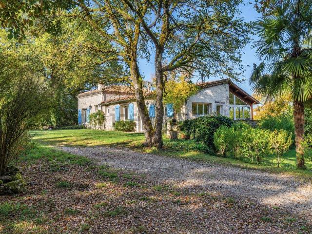 Maison vente à Montcuq, Montcuq-en-Quercy-Blanc