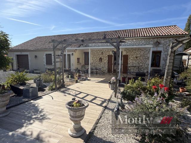 Maison vente à Montcuq, Montcuq-en-Quercy-Blanc