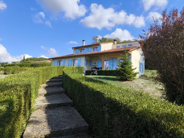 Maison vente à Montcuq, Montcuq-en-Quercy-Blanc