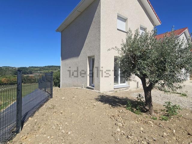 Maison location à Montferrat, Isère