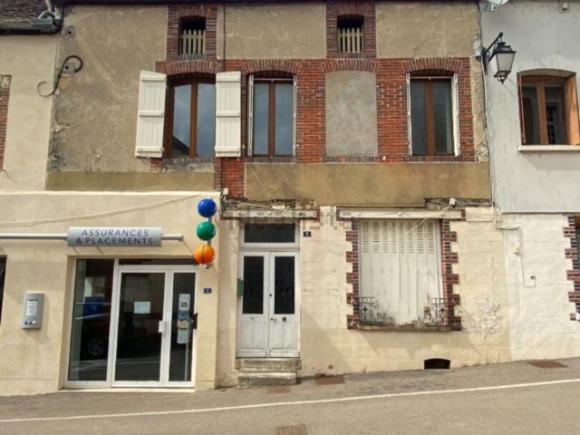 Maison vente à Aillant-sur-Tholon, Montholon