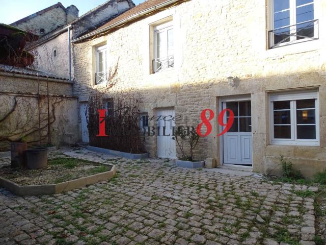 Maison vente à Courcelles, Montliot-et-Courcelles
