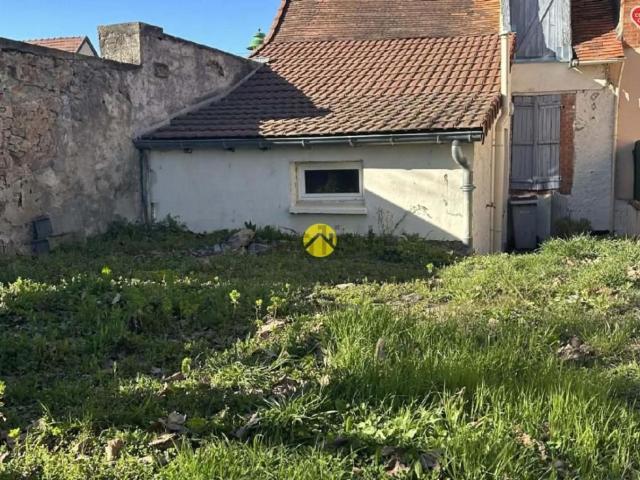 Maison vente à Montmarault, Allier