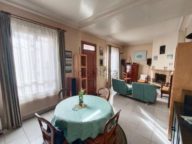 Maison vente à Croix de Chavaux, Montreuil