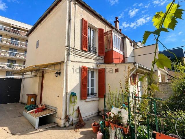 Maison vente à Solidarité - Carnot, Montreuil