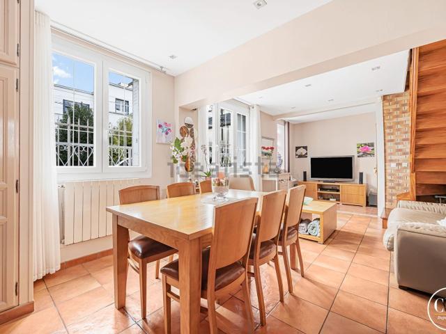 Maison vente à La Boissière, Montreuil