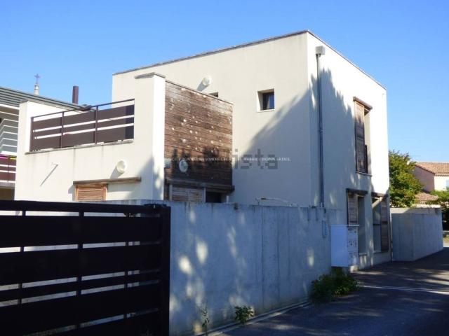 Maison location à Montségur-sur-Lauzon, Drôme