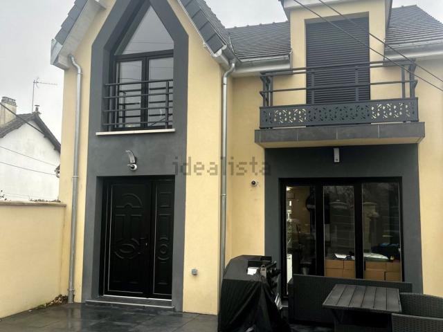 Maison vente à Z. I. Les Sables, Morangis