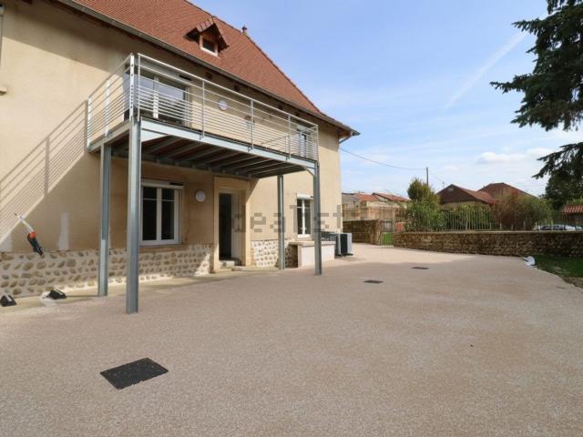 Maison location à Le Mottier, Mottier