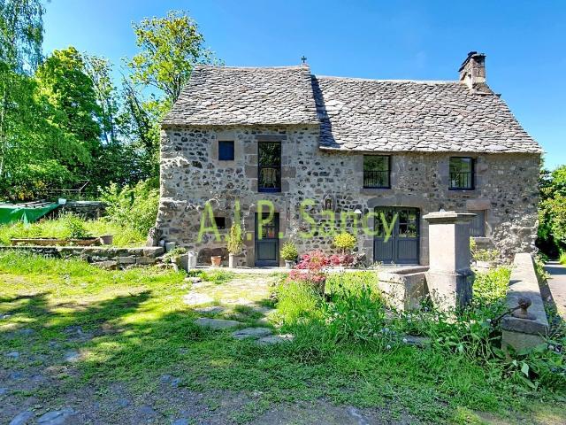 Maison vente à La Chassagne, Murol