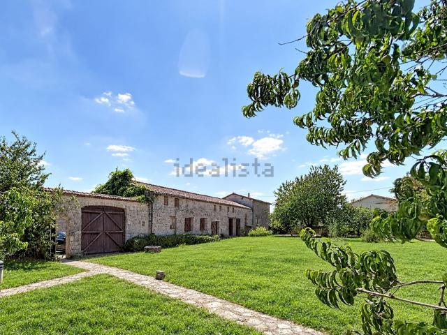 Maison vente à Nanclars, Charente