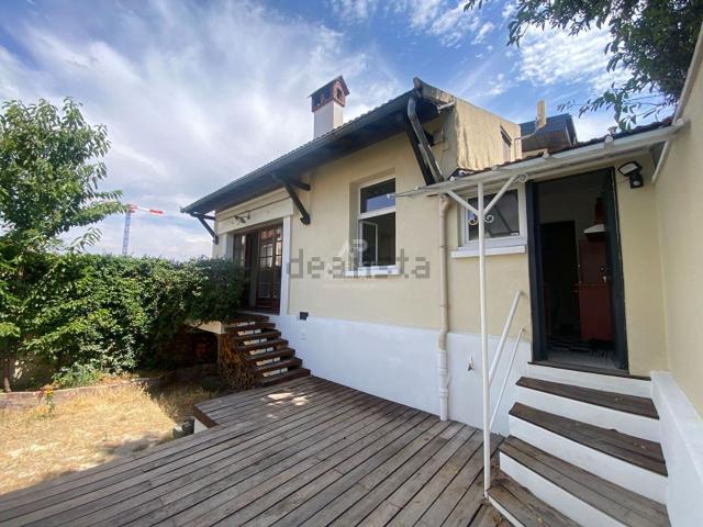Maison location à Villa des Suisses, Nanterre