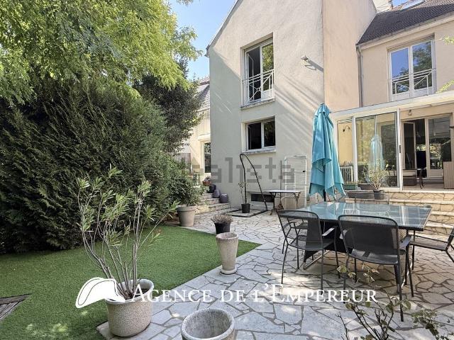 Maison vente à Villa des Suisses, Nanterre