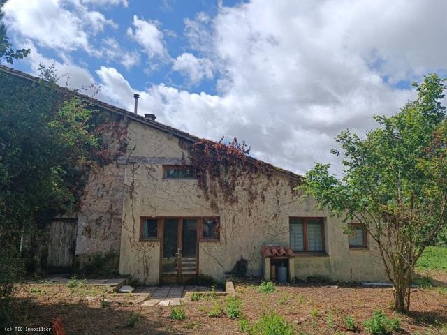 Maison vente à Nanteuil-en-Vallée