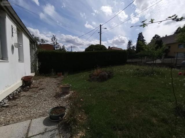 Maison vente à Neuilly-l'Évêque, Haute-Marne