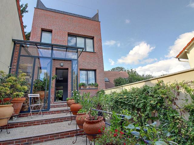 Maison vente à Nanterre, Suresnes