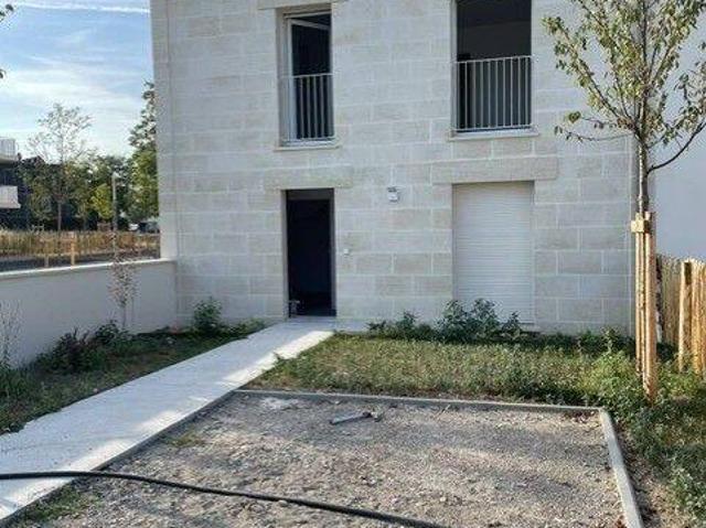 Maison location à Écoparc d'activités de Blanquefort, Blanquefort