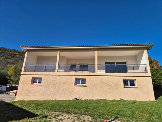 Maison vente à Foix, Cos