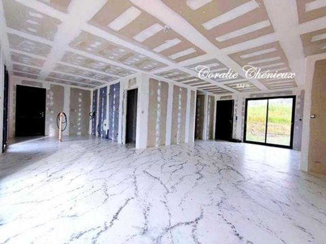 Villa vente à Ussel, Sarroux