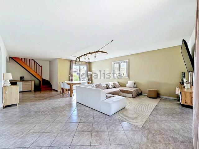 Maison vente à Grande Rive, Neuvecelle