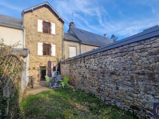 Maison location à Antiges, Neuvic