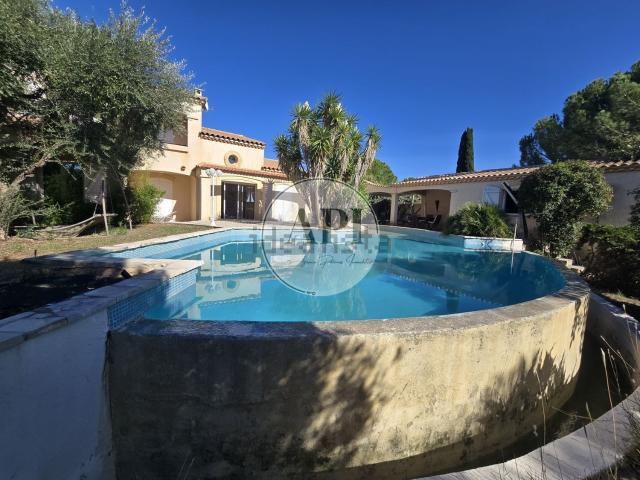 Maison location à Nézignan-l'Évêque, Hérault