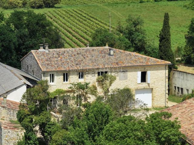 Maison vente à Costières, Nîmes