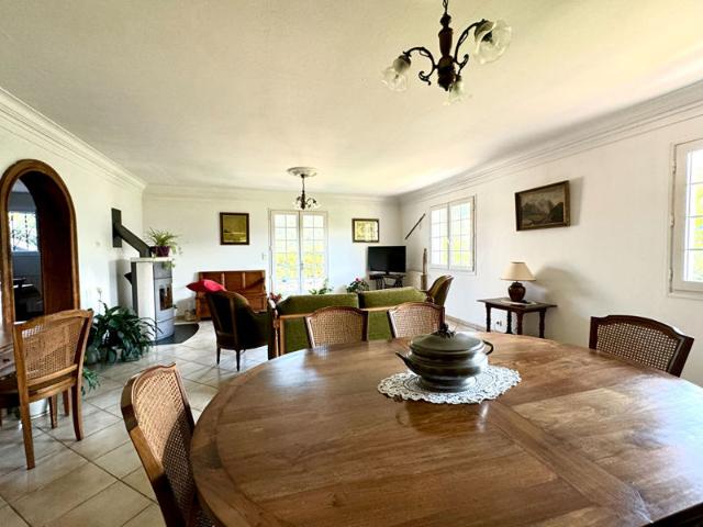 Maison vente à Oloron-Sainte-Marie, Charritte-de-bas