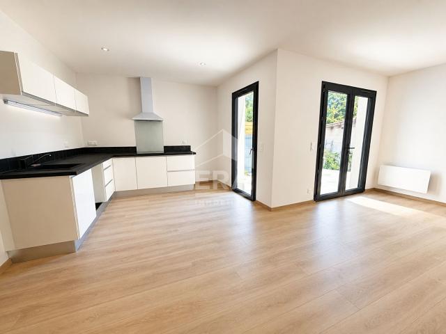Maison vente à Narbonne, Ornaisons