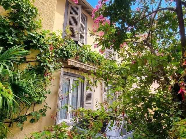 Maison vente à Centre Ville, Pau