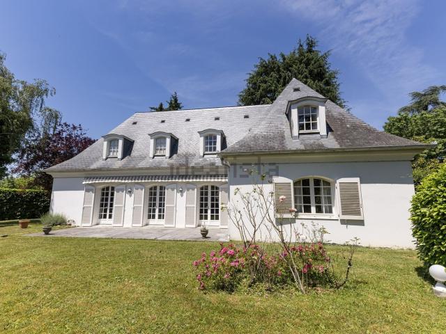 Maison vente à Centre Ville, Pau