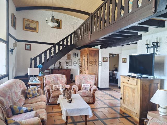 Maison vente à La Chaux, Peaugres