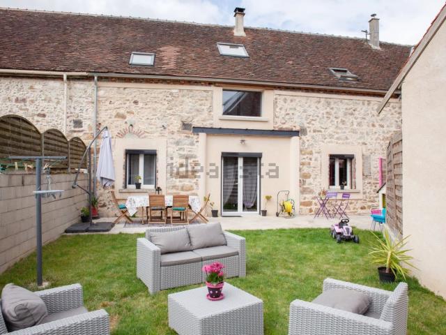 Maison vente à Courceaux, Perceneige