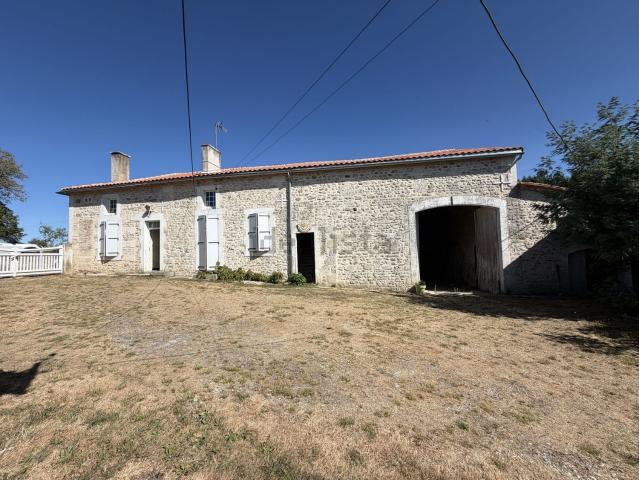 Maison vente à Montmoreau-Saint-Cybard, Pérignac